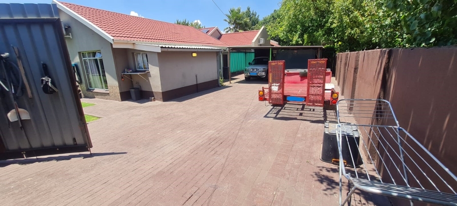 4 Bedroom Property for Sale in Bedworth Park Gauteng