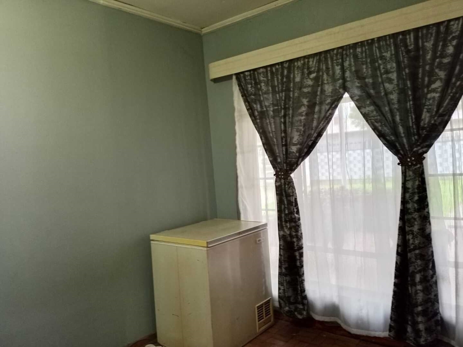 4 Bedroom Property for Sale in Vanderbijlpark Cw 6 Gauteng