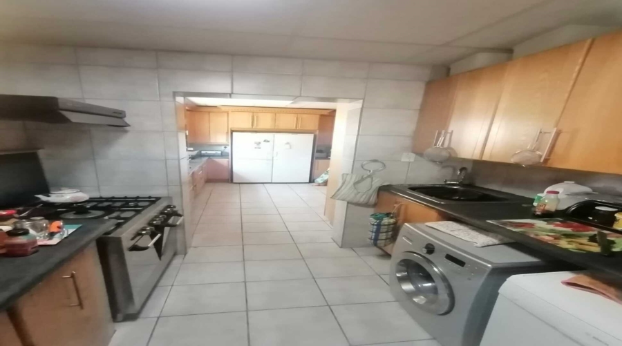 3 Bedroom Property for Sale in Vaaloewer Gauteng