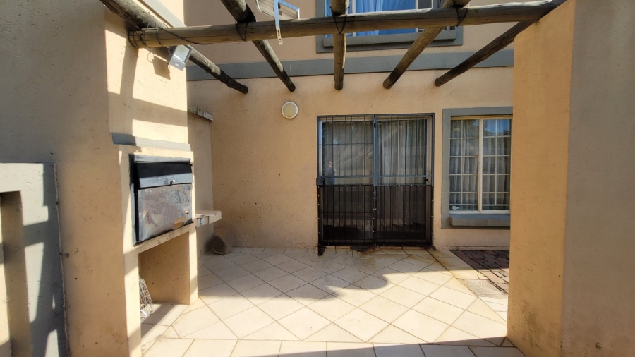 3 Bedroom Property for Sale in Annlin Gauteng