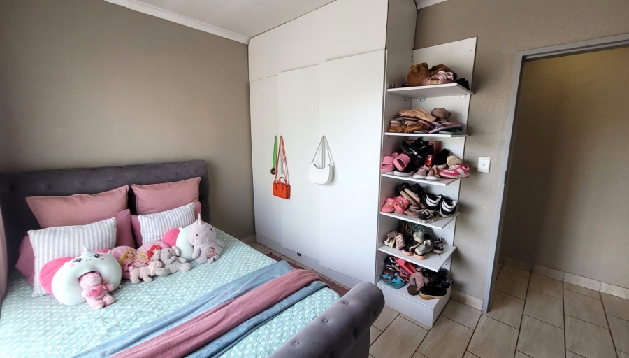 3 Bedroom Property for Sale in Annlin Gauteng