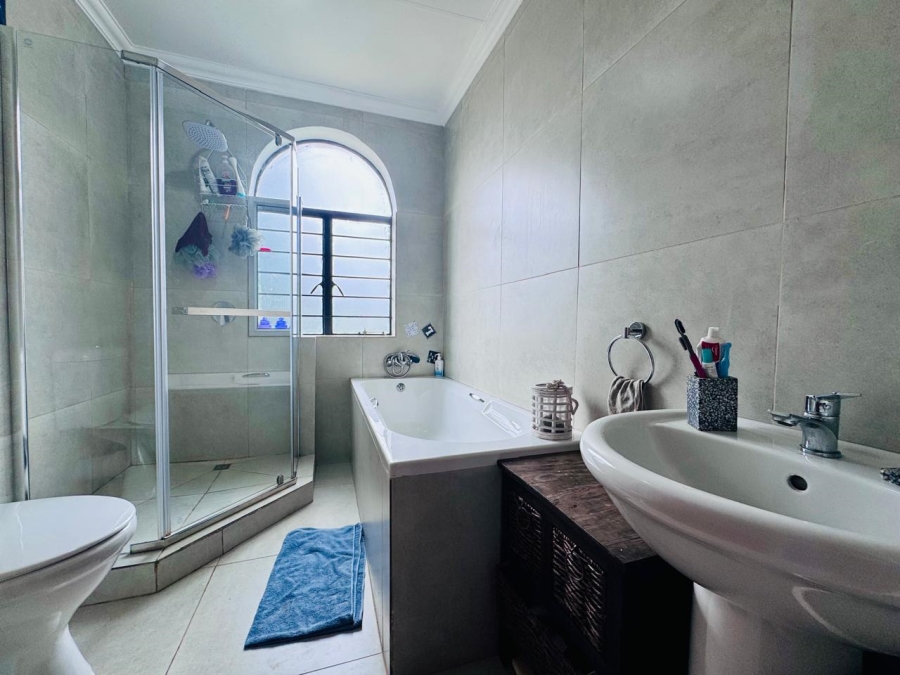 3 Bedroom Property for Sale in Sinoville Gauteng