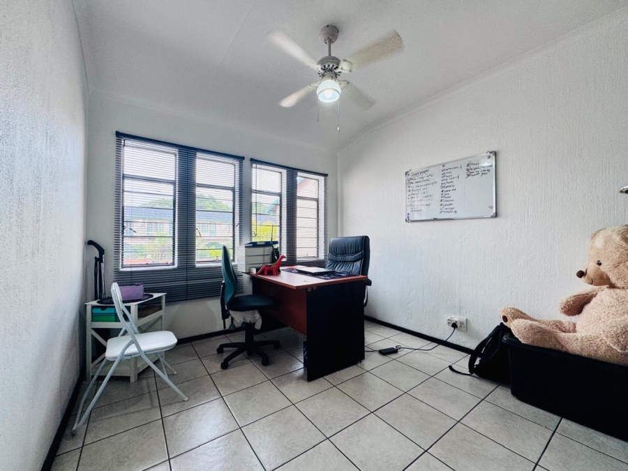 3 Bedroom Property for Sale in Sinoville Gauteng