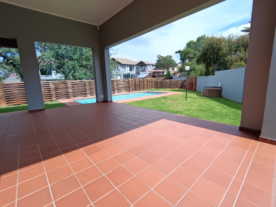 2 Bedroom Property for Sale in Gleneagles Gauteng
