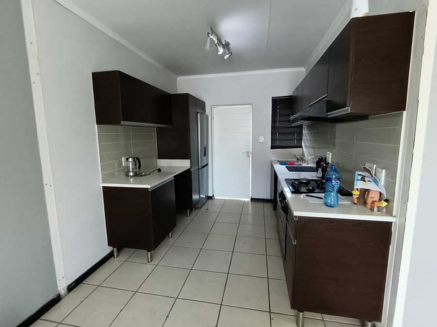 2 Bedroom Property for Sale in Gleneagles Gauteng