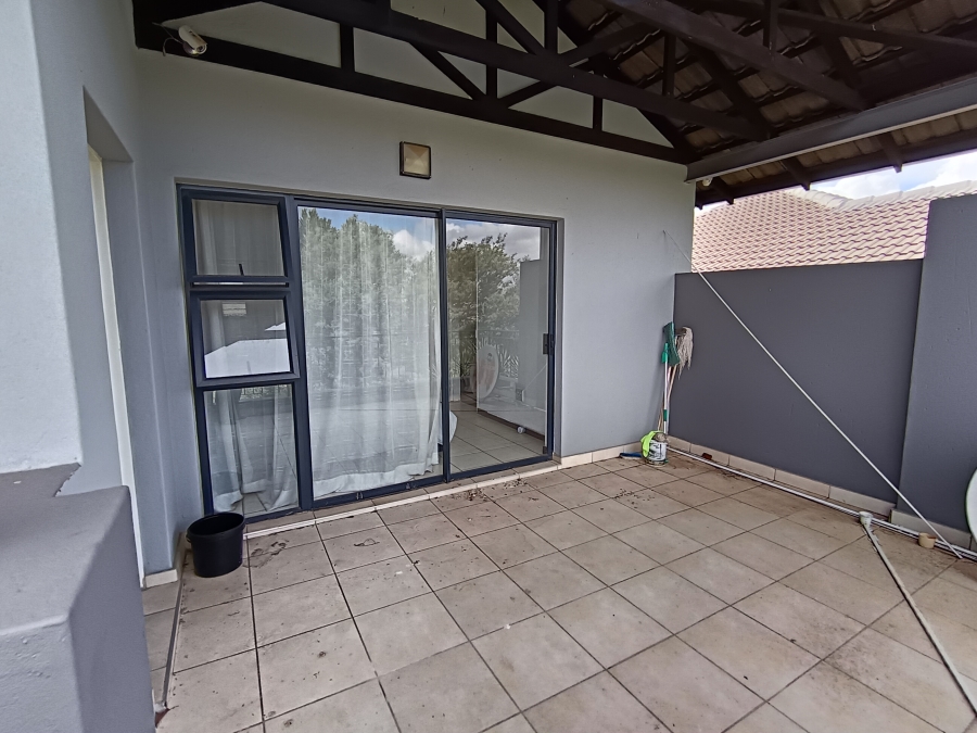2 Bedroom Property for Sale in Gleneagles Gauteng