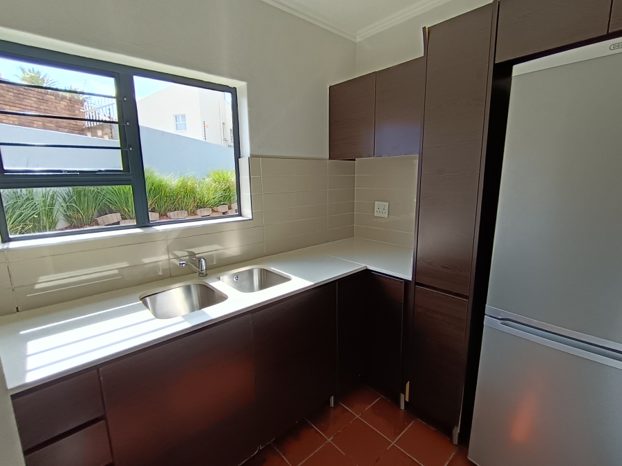 2 Bedroom Property for Sale in Gleneagles Gauteng