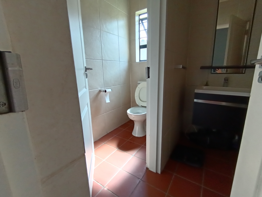 2 Bedroom Property for Sale in Gleneagles Gauteng