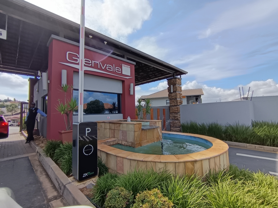 2 Bedroom Property for Sale in Gleneagles Gauteng