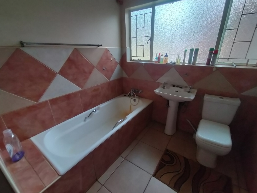 4 Bedroom Property for Sale in The Orchards Gauteng