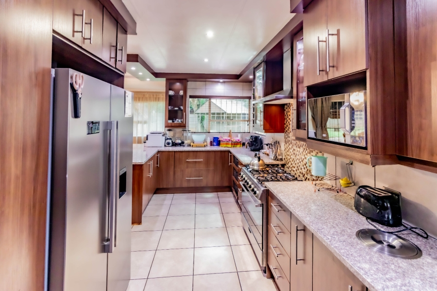 4 Bedroom Property for Sale in Van Riebeeck Park Gauteng