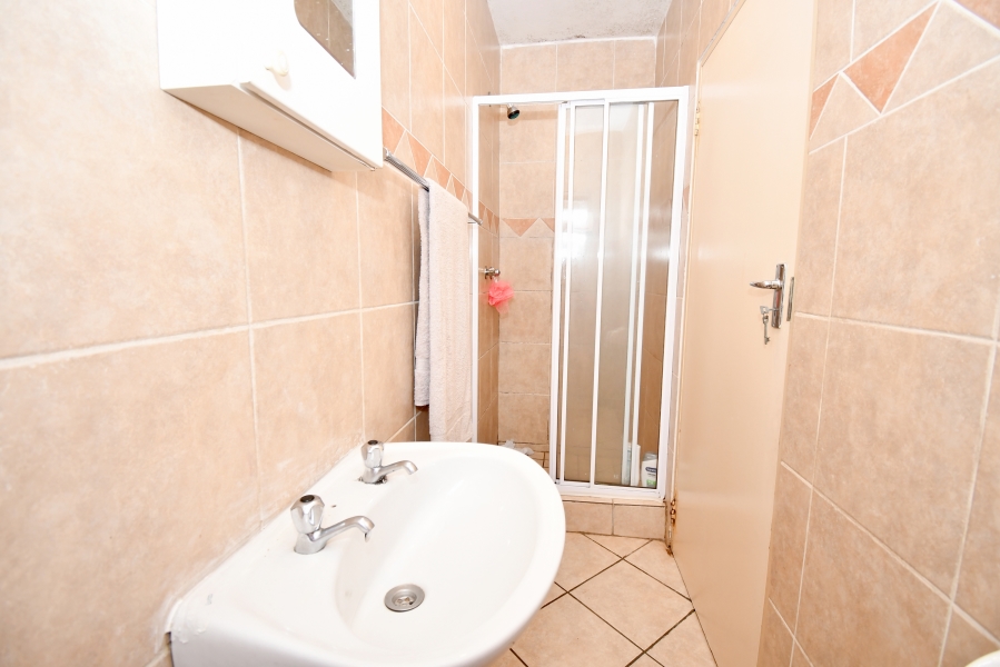 2 Bedroom Property for Sale in Noordhang Gauteng