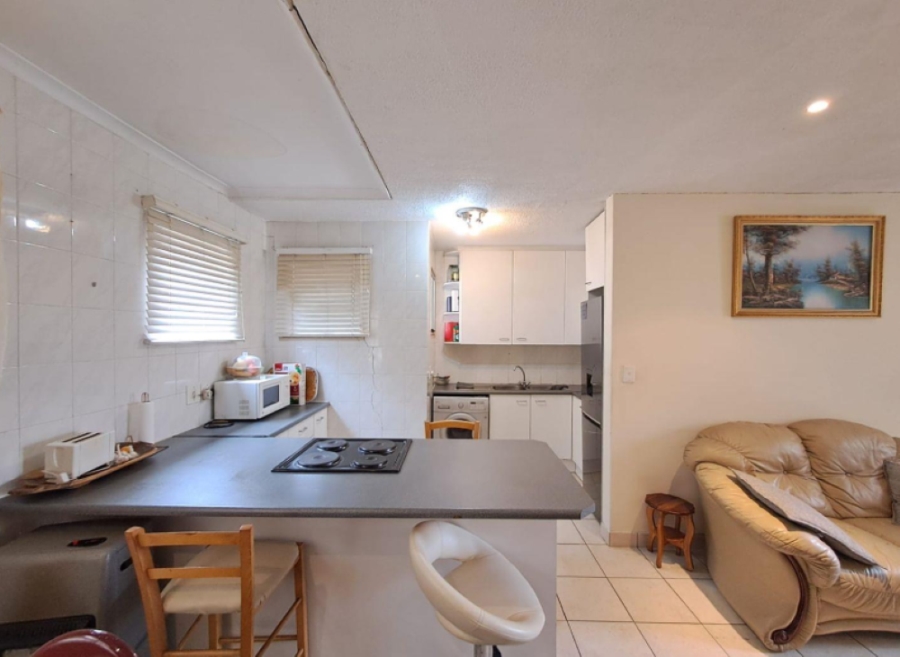 2 Bedroom Property for Sale in Glenanda Gauteng