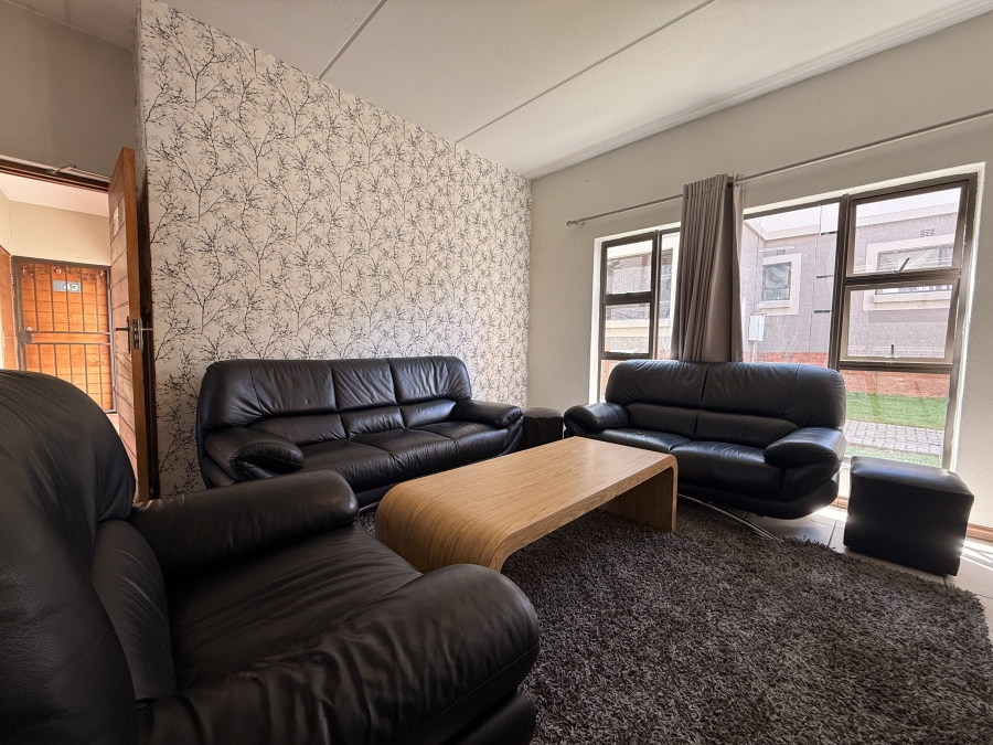 To Let 2 Bedroom Property for Rent in Parkwood Gauteng