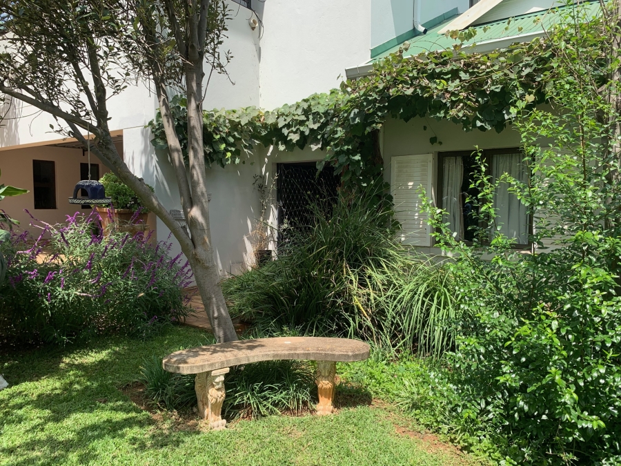 To Let 1 Bedroom Property for Rent in Silver Lakes Golf Estate Gauteng