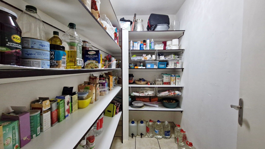 4 Bedroom Property for Sale in Glen Atholl Gauteng