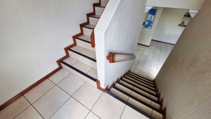 4 Bedroom Property for Sale in Glen Atholl Gauteng