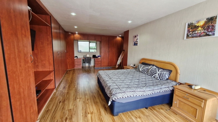 4 Bedroom Property for Sale in Glen Atholl Gauteng