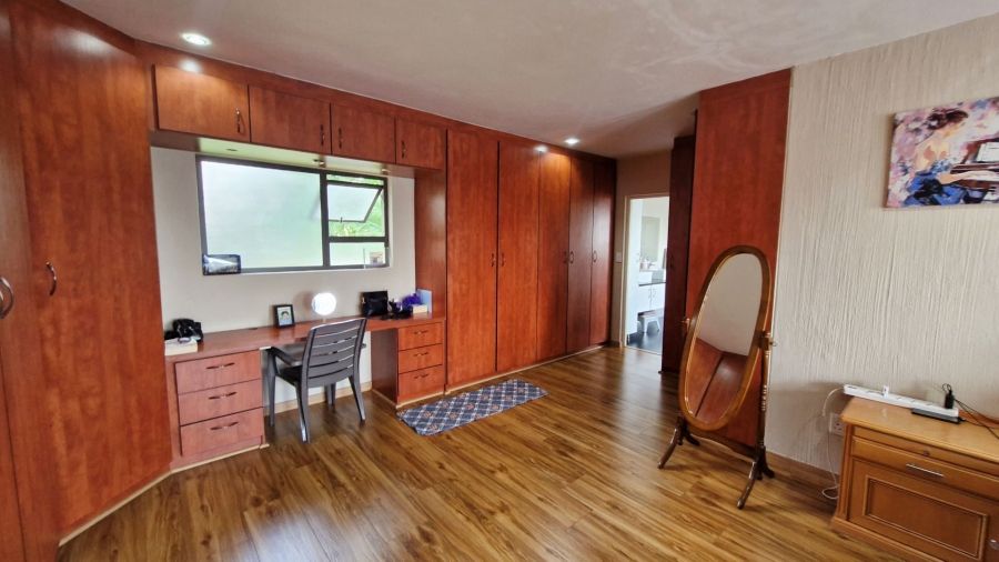 4 Bedroom Property for Sale in Glen Atholl Gauteng