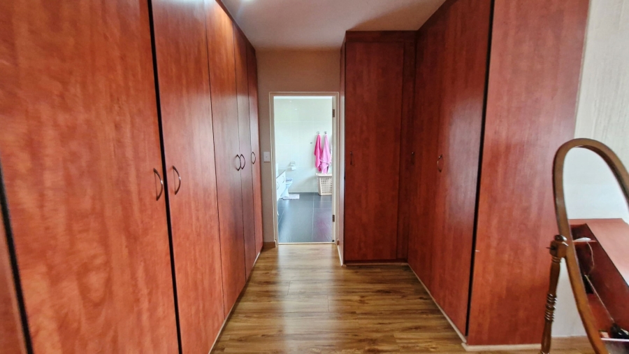 4 Bedroom Property for Sale in Glen Atholl Gauteng