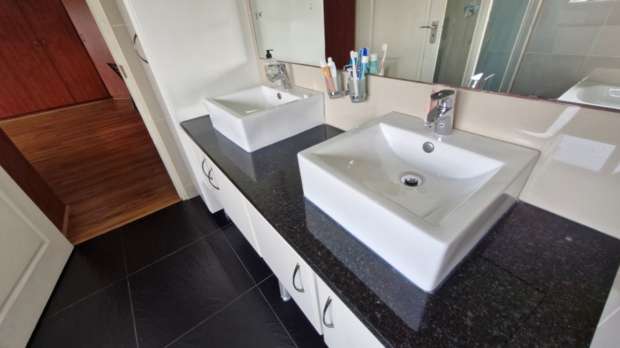 4 Bedroom Property for Sale in Glen Atholl Gauteng