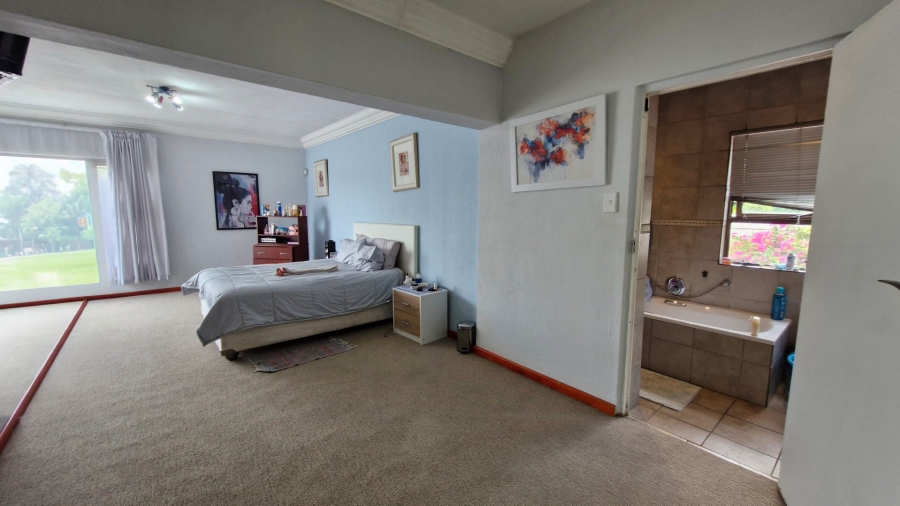 4 Bedroom Property for Sale in Glen Atholl Gauteng