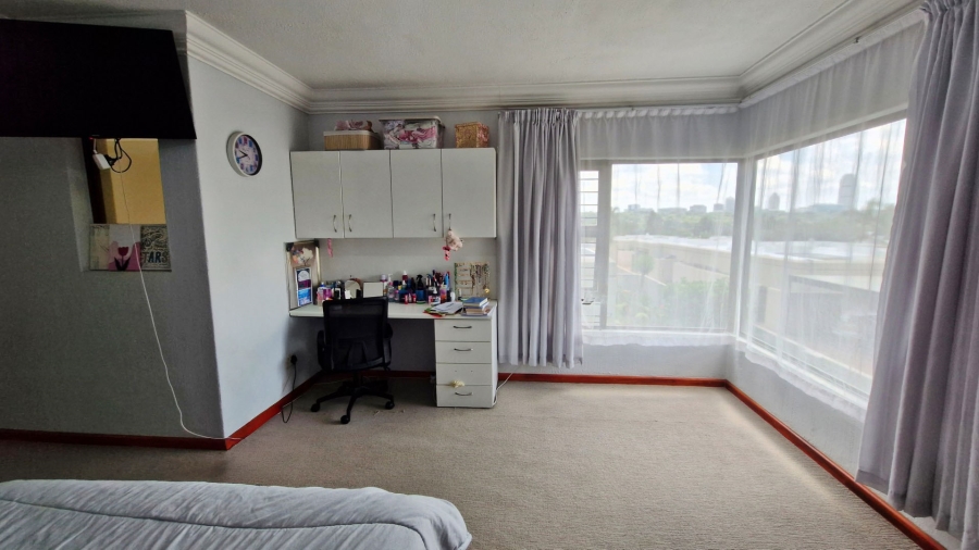 4 Bedroom Property for Sale in Glen Atholl Gauteng