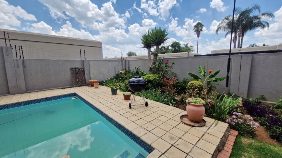 4 Bedroom Property for Sale in Glen Atholl Gauteng