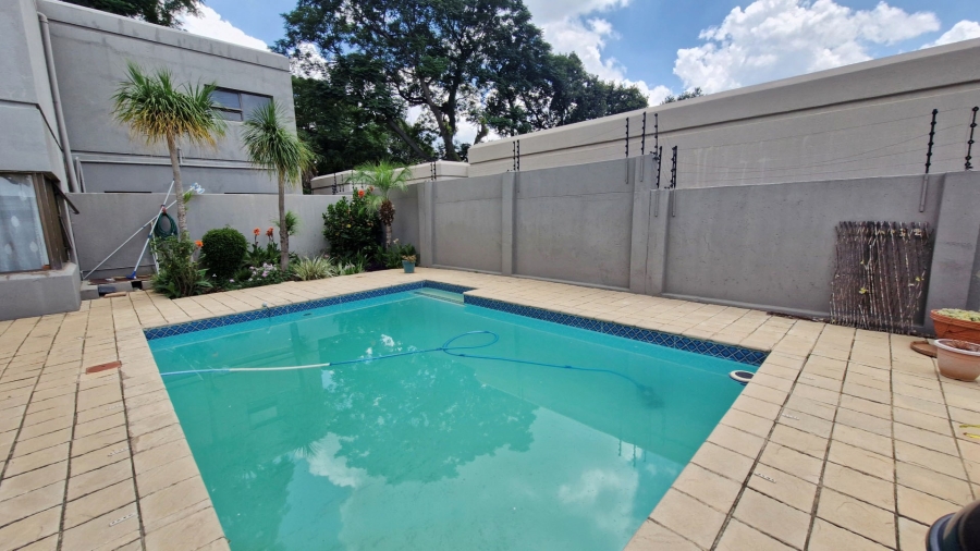 4 Bedroom Property for Sale in Glen Atholl Gauteng