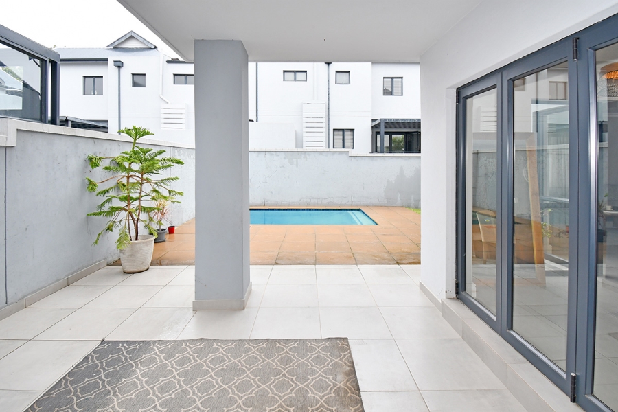 To Let 3 Bedroom Property for Rent in Broadacres Gauteng