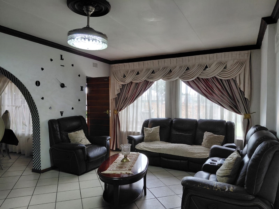 4 Bedroom Property for Sale in Dalpark Gauteng