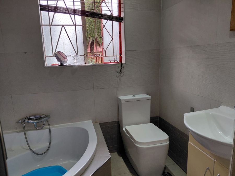 4 Bedroom Property for Sale in Dalpark Gauteng