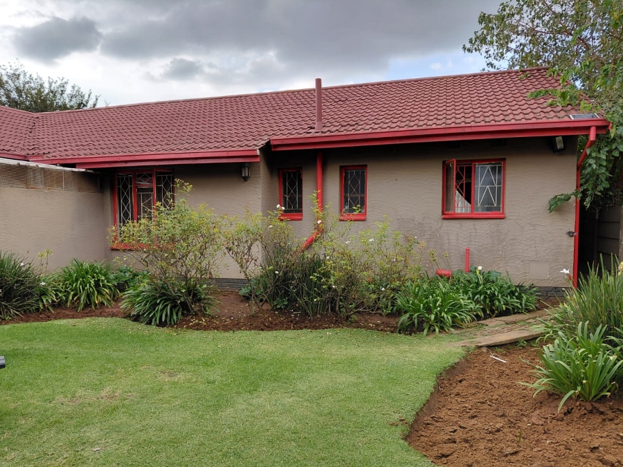 4 Bedroom Property for Sale in Dalpark Gauteng