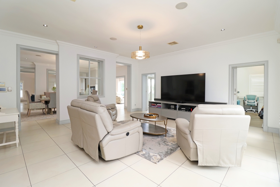 4 Bedroom Property for Sale in Waterfall Country Estate Gauteng