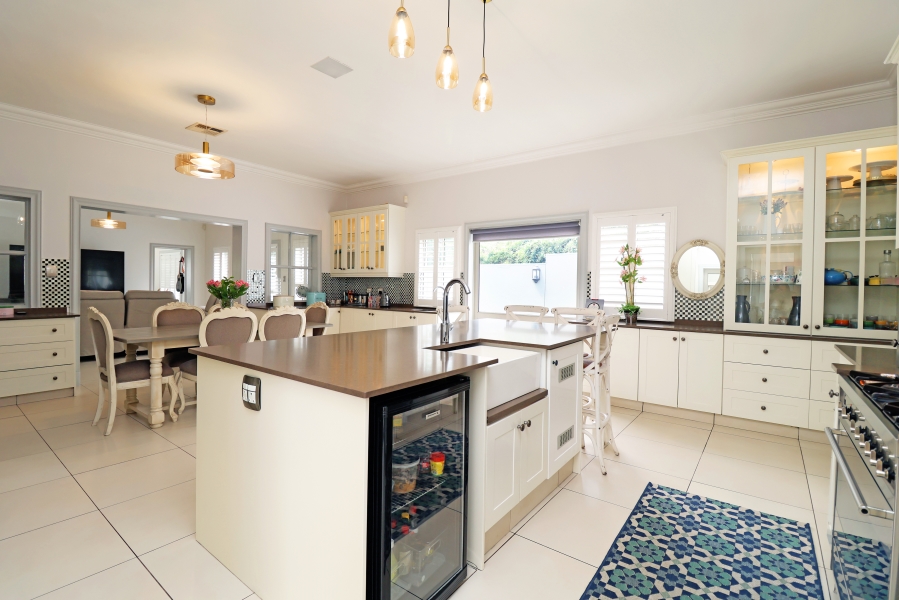 4 Bedroom Property for Sale in Waterfall Country Estate Gauteng