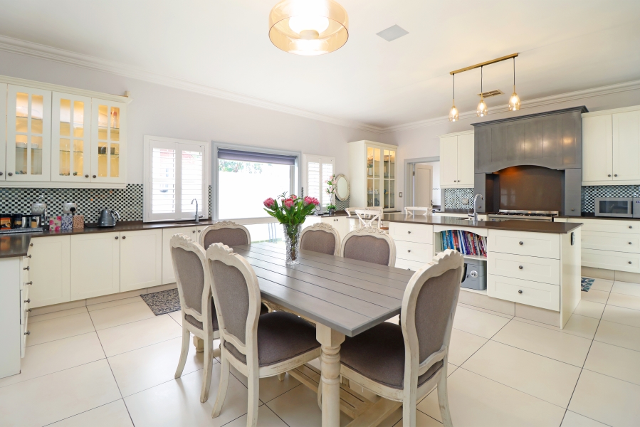 4 Bedroom Property for Sale in Waterfall Country Estate Gauteng