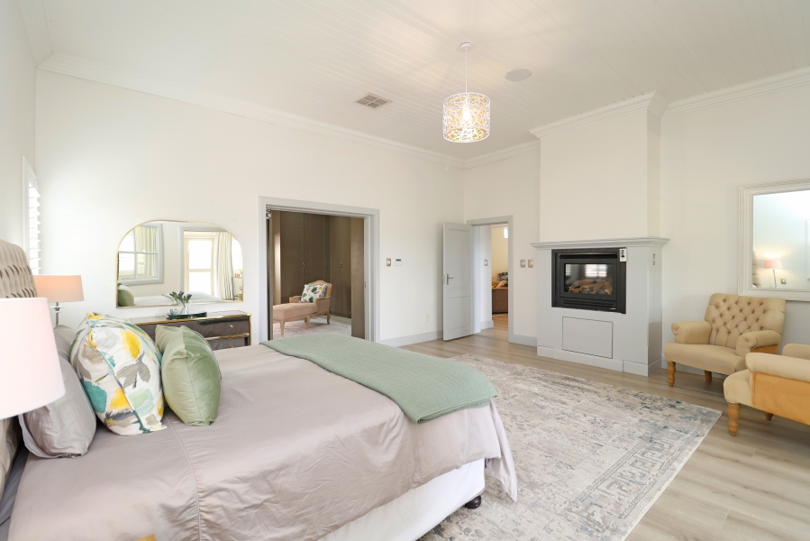 4 Bedroom Property for Sale in Waterfall Country Estate Gauteng