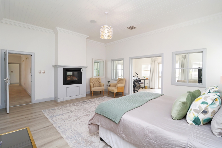 4 Bedroom Property for Sale in Waterfall Country Estate Gauteng