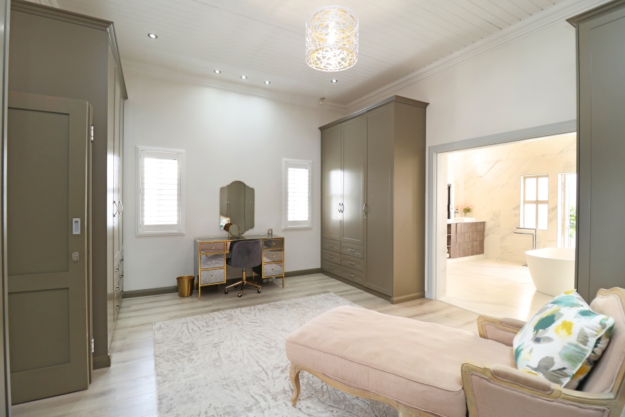 4 Bedroom Property for Sale in Waterfall Country Estate Gauteng