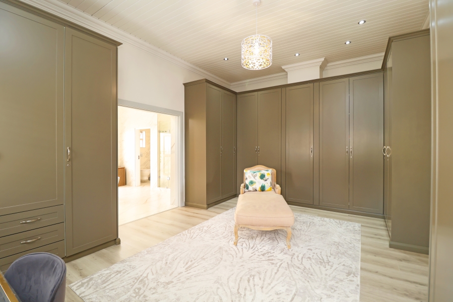 4 Bedroom Property for Sale in Waterfall Country Estate Gauteng