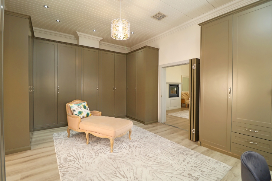 4 Bedroom Property for Sale in Waterfall Country Estate Gauteng