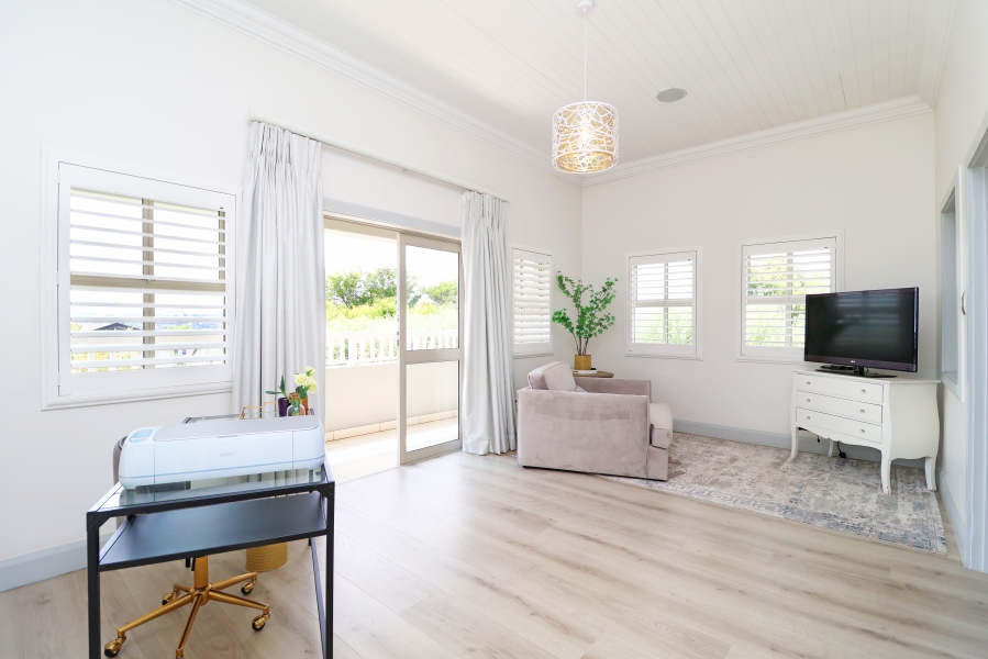 4 Bedroom Property for Sale in Waterfall Country Estate Gauteng