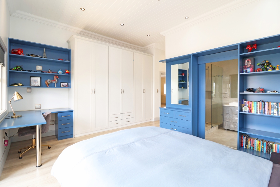 4 Bedroom Property for Sale in Waterfall Country Estate Gauteng