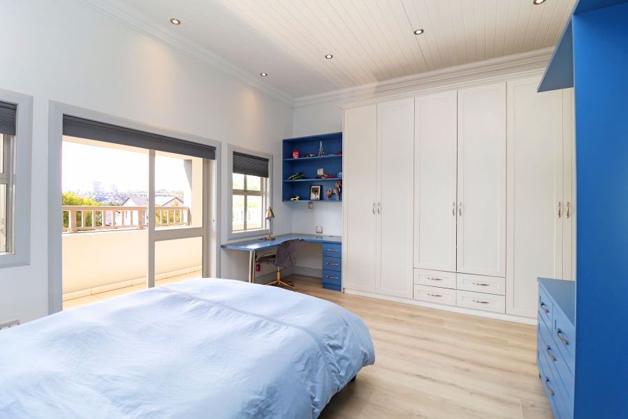 4 Bedroom Property for Sale in Waterfall Country Estate Gauteng