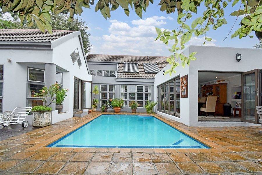 2 Bedroom Property for Sale in Bryanston Gauteng