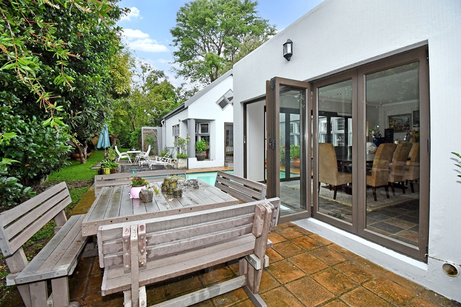 2 Bedroom Property for Sale in Bryanston Gauteng