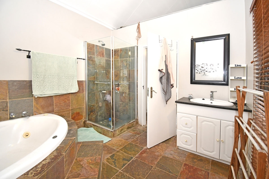 2 Bedroom Property for Sale in Bryanston Gauteng