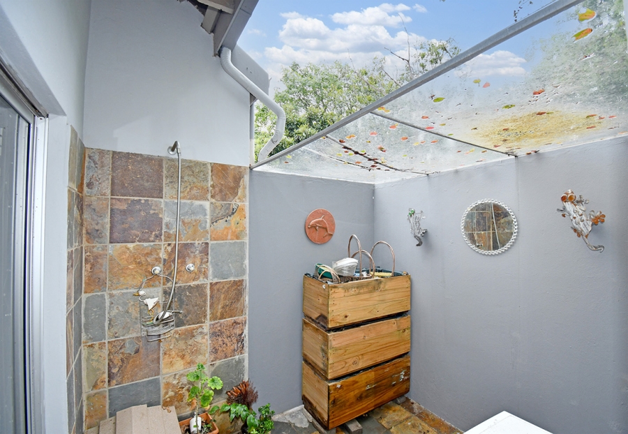 2 Bedroom Property for Sale in Bryanston Gauteng