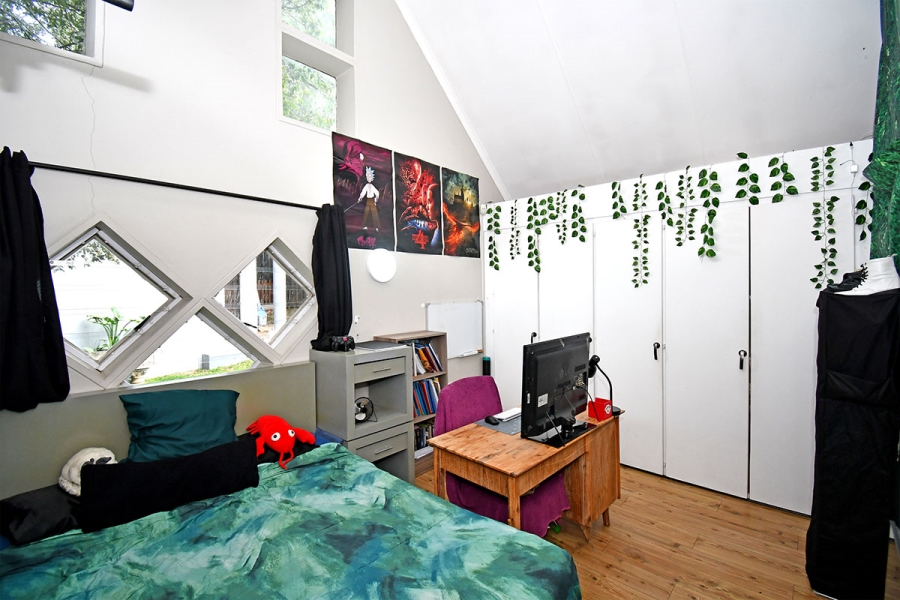 2 Bedroom Property for Sale in Bryanston Gauteng