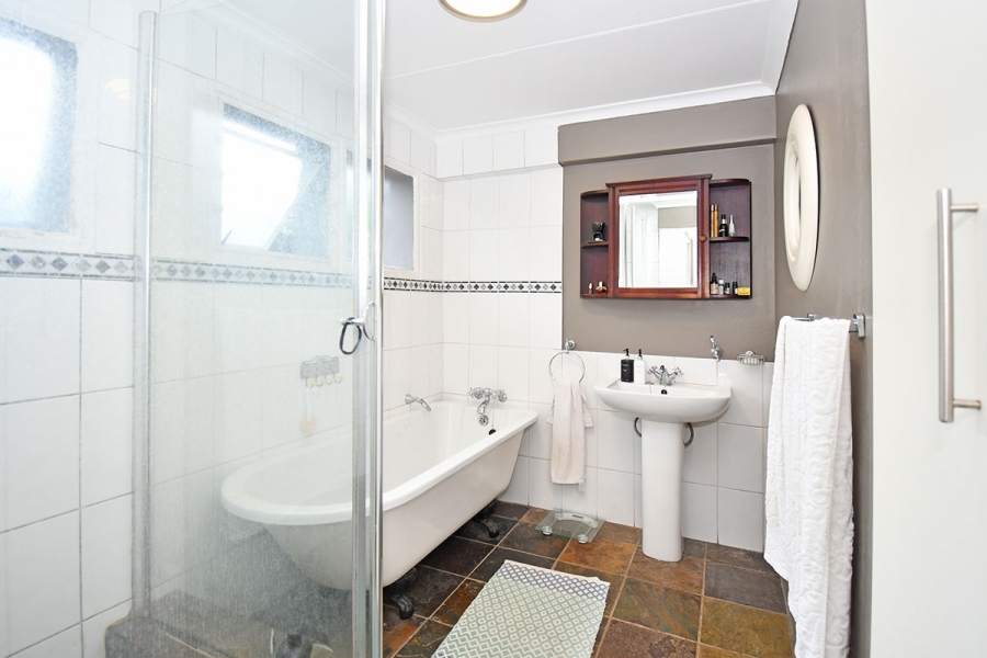 2 Bedroom Property for Sale in Bryanston Gauteng